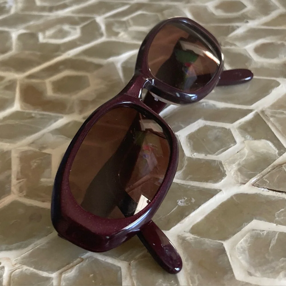 NEW!  Chianti 90s babydoll oval sunglasses